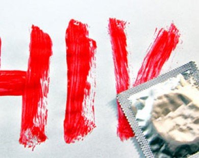 Làm gì khi lỡ quan hệ với người bị HIV?