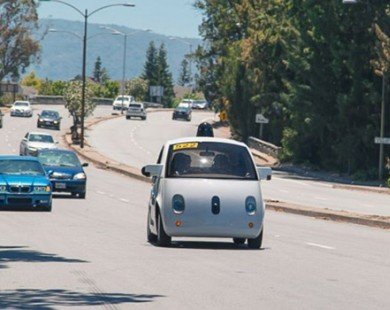 Google chạy thử mẫu xe tự lái trên môi trường giao thông thực