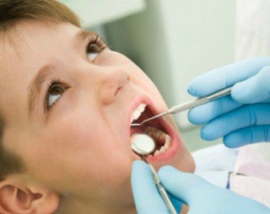 7 sai lầm phổ biến của cha mẹ khi chăm sóc răng cho trẻ