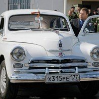 Chiêm ngưỡng nét cổ kính từ chiếc xe huyền thoại Pobeda của Liên Xô