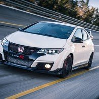 Honda Civic Type R 2015 "bán chạy như tôm tươi"