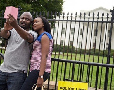 Người dân được chụp ảnh tự sướng tại Nhà Trắng sau 40 năm