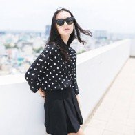 Chọn kiểu mặc sơ mi nhanh gọn cho ngày đi làm vội