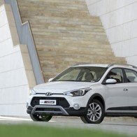 Hyundai i20 Active đã hiện diện ở Hà Nội