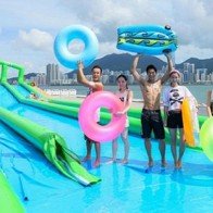 Hong Kong mở đường trượt nước dài hơn 300 m