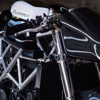 Ducati 848 biến hóa thành mô tô “dị” như trong phim viễn tưởng