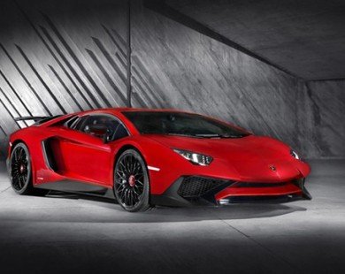 Lamborghini trung thành với động cơ hút khí tự nhiên