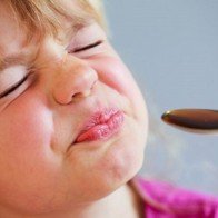 Trẻ biếng ăn có nên cho uống thuốc bổ?