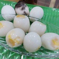 Cách làm trứng gà từ thạch cốt dừa ngon mát