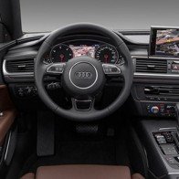 So sánh ưu và nhược điểm của hệ thống giải trí trong các loại xe hơi nổi tiếng