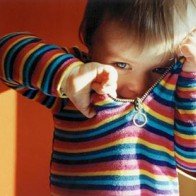 7 dấu hiệu dễ nhận thấy nhất của trẻ tự kỷ