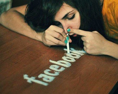Dùng Facebook hơn 2 tiếng mỗi ngày dễ có suy nghĩ tự tử