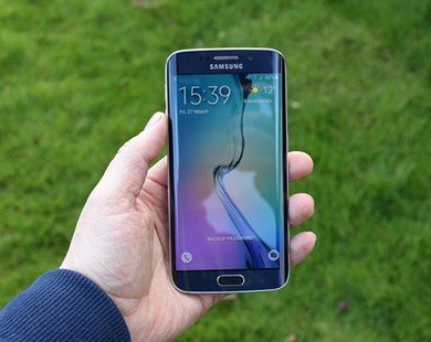 Samsung Galaxy S6 và S6 Edge chuẩn bị giảm giá
