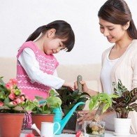 Những điều mẹ cần biết khi chăm con gái