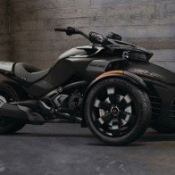 Xe 3 bánh Can-Am Spyder F3-S phiên bản đen tuyền mới