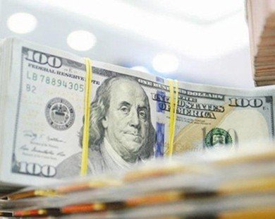 Vietcombank tăng giá bán USD thêm 20 đồng