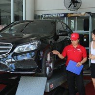 Dịch vụ thảm đỏ cho xe E & S-Class cùng Vietnam Star Automobile