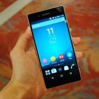 4 smartphone xách tay hấp dẫn hiện bán ở Việt Nam