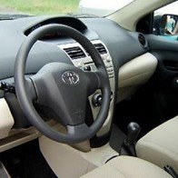 Toyota Việt Nam triệu hồi gần 4.000 xe có nguy cơ lỗi túi khí