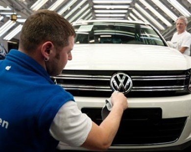 Hãng Volkswagen báo lỗi túi khí hơn 461.000 xe ở Mỹ, Canada