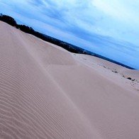 Lạc bước giữa sa mạc Nam Cương lộng gió