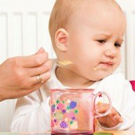 6 dấu hiệu dễ gây nhầm lẫn về việc bé tập ăn dặm