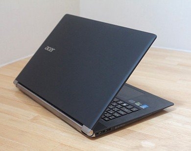 Laptop chơi game mỏng nhẹ từ Acer