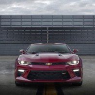 Xe"cơ bắp" Chevrolet Camaro 2016 đã có giá bán