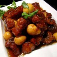 Cách làm sườn non kho trứng cút