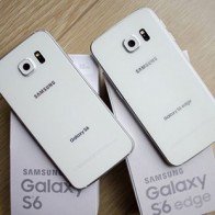 Loạt smartphone hạ giá mạnh nhất tháng 8