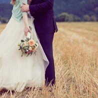 Mình cưới nhau anh nhé...