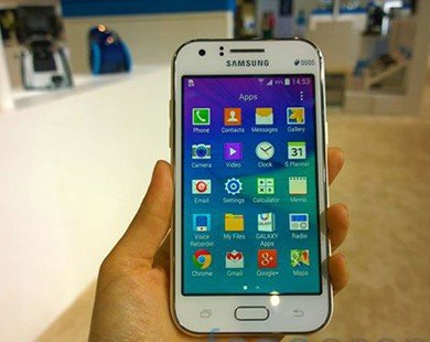 Samsung Galaxy J1 Ace giá rẻ trình làng
