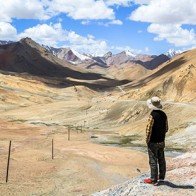 Phượt thủ Việt đi ngược 'Con đường tơ lụa' huyền thoại