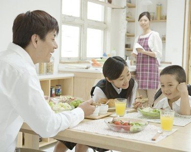 Bác sĩ Nhật khuyên: Sữa không đủ để giúp con phát triển chiều cao