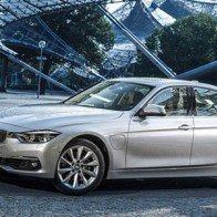 BMW 3-Series gây choáng với mức tiêu thụ xăng như xe máy