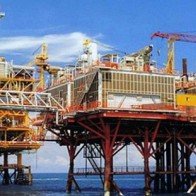 Giá dầu sẽ còn "ám ảnh" đến kinh tế Việt Nam năm 2016