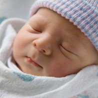 Sai lầm "giật mình" khiến bé quấy mẹ cả đêm không ngủ