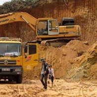 Tăng thuế khai thác đất, kích doanh nghiệp dùng xỉ than làm gạch