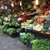 Giá xăng giảm, giá hàng hóa rục rịch tăng