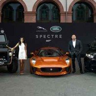 Ba xe “khủng” mới của "Điệp Viên 007" góp vui cho triển lãm Frankfurt