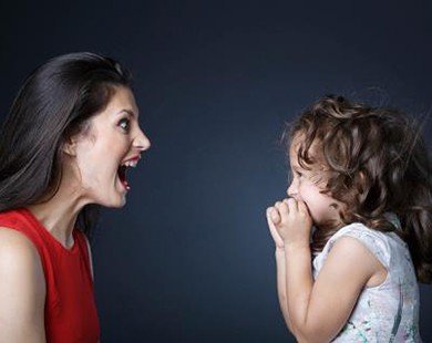 Vì sao la hét với con cái chẳng có ích gì?