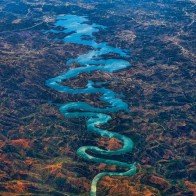 Kỳ lạ dòng sông hình con Rồng ở Bồ Đào Nha