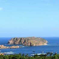 Đến Bình Định khám phá Hòn Khô