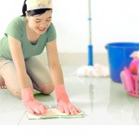 Mối nguy hại khôn lường từ nước lau sàn nhà ai cũng cần biết
