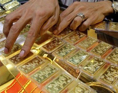 Giá vàng hồi phục nhẹ nhưng vẫn dưới 34 triệu đồng/lượng