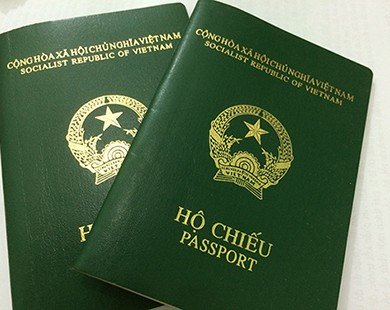 Cấp giấy miễn thị thực cho người Việt Nam ở nước ngoài