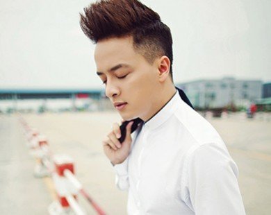 Album mới của Cao Thái Sơn đánh bại Phan Mạnh Quỳnh