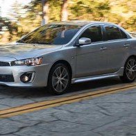 Mitsubishi Lancer 2016 lộ diện