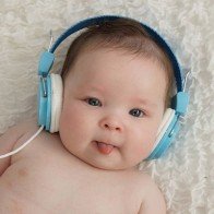6 chiêu "không tưởng" dỗ trẻ "ăn vạ" nín ngay lập tức