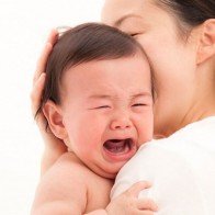 Mẹo "lạ" dỗ trẻ sơ sinh nín khóc nhanh "không tưởng"